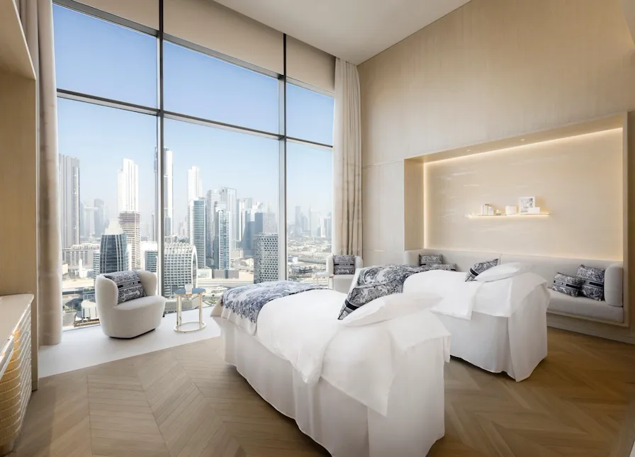 Interior de una suite exclusiva en hotel 5* | Mediolana Expert, Valencia, España