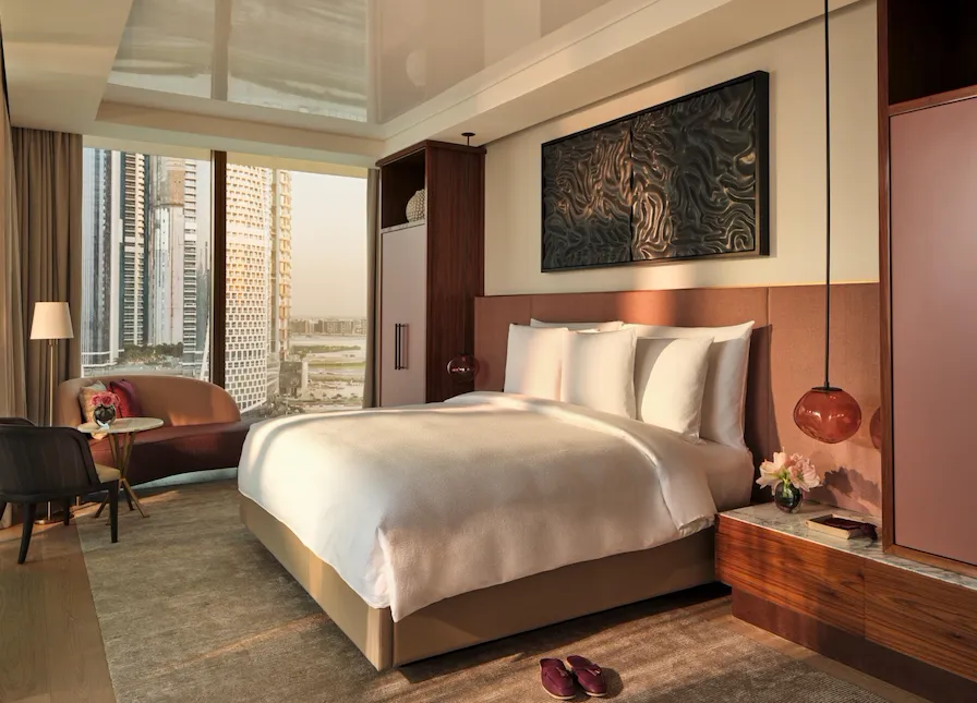 Habitación en The Lana Dubai con vistas panorámicas a la ciudad | Mediolana Expert, Valencia, España