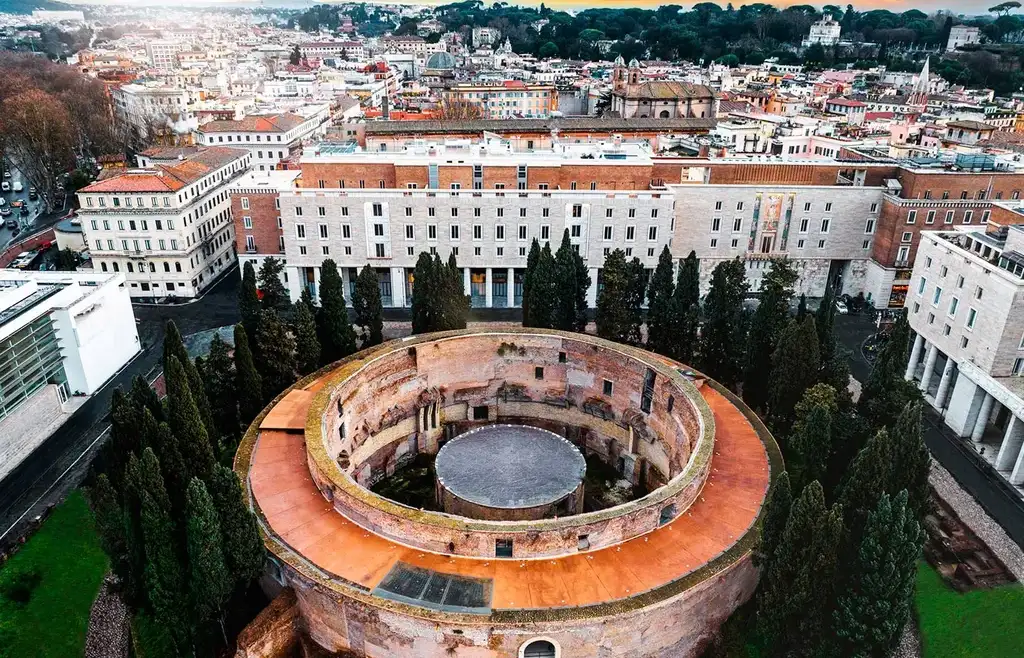 Nuevos hoteles de lujo de 5 estrellas en Europa: Guía para viajeros exclusivos