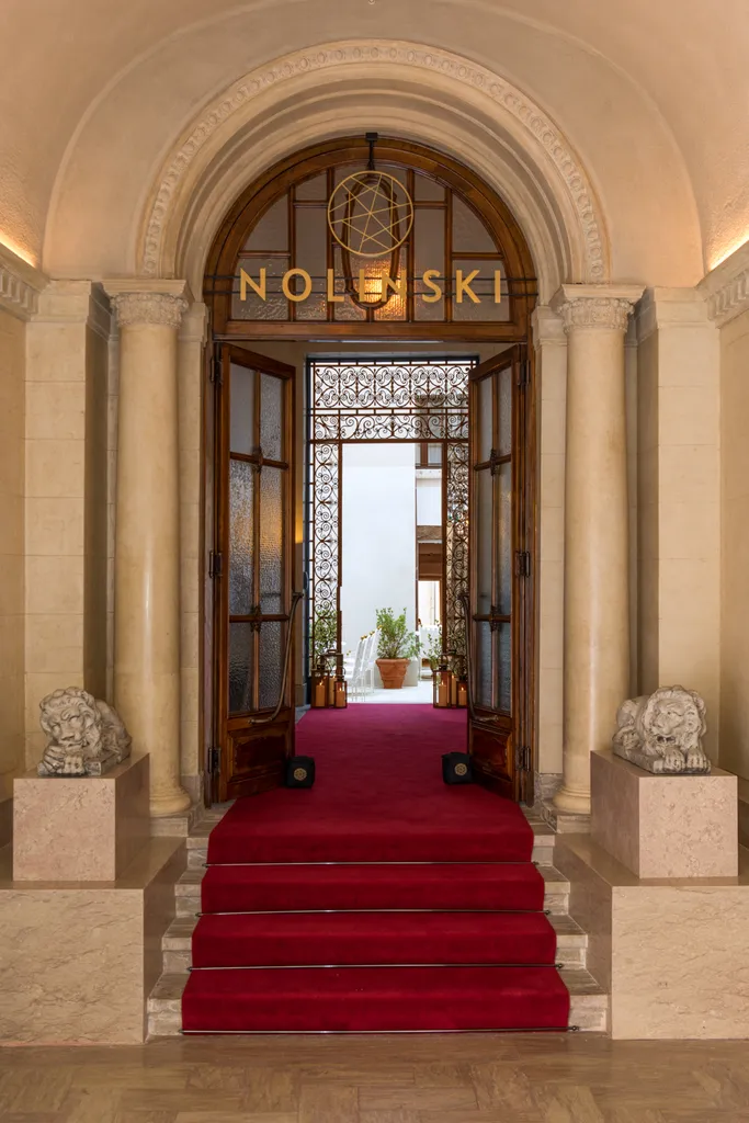 Nolinski Venezia: un nuevo hotel en el corazón de Venecia