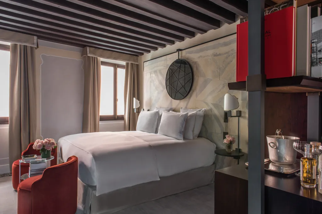 Habitación elegante en el Nolinski Venezia, Italia | Mediolana Expert