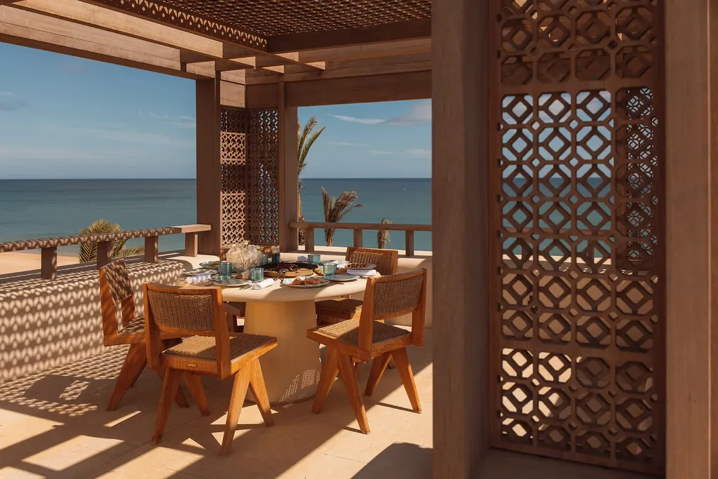 Ресторан с видом на мое в Royal Mansour Tamuda Bay