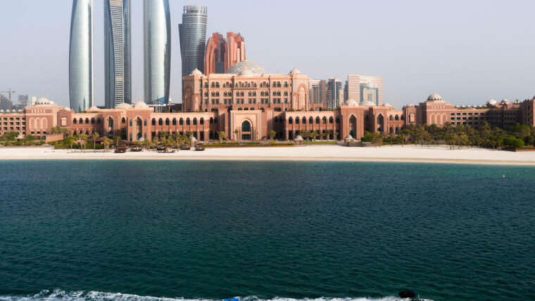 Отель Emirates Palace Mandarin Oriental: восточная гармония на побережье Абу-Даби